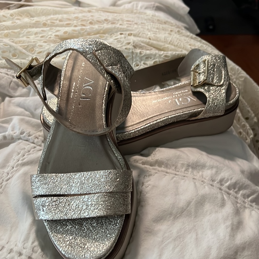 AGL attilio giustileombruni silver sandals 9m